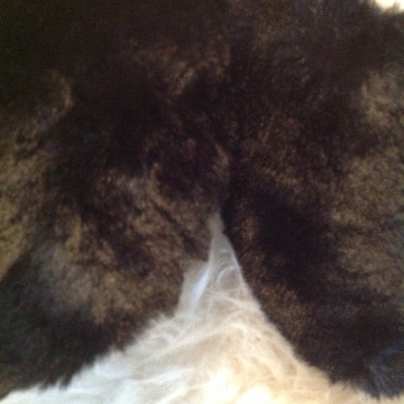 1 left! Saale 💕faux fur fuzzy mules ! - Picture 5 of 5